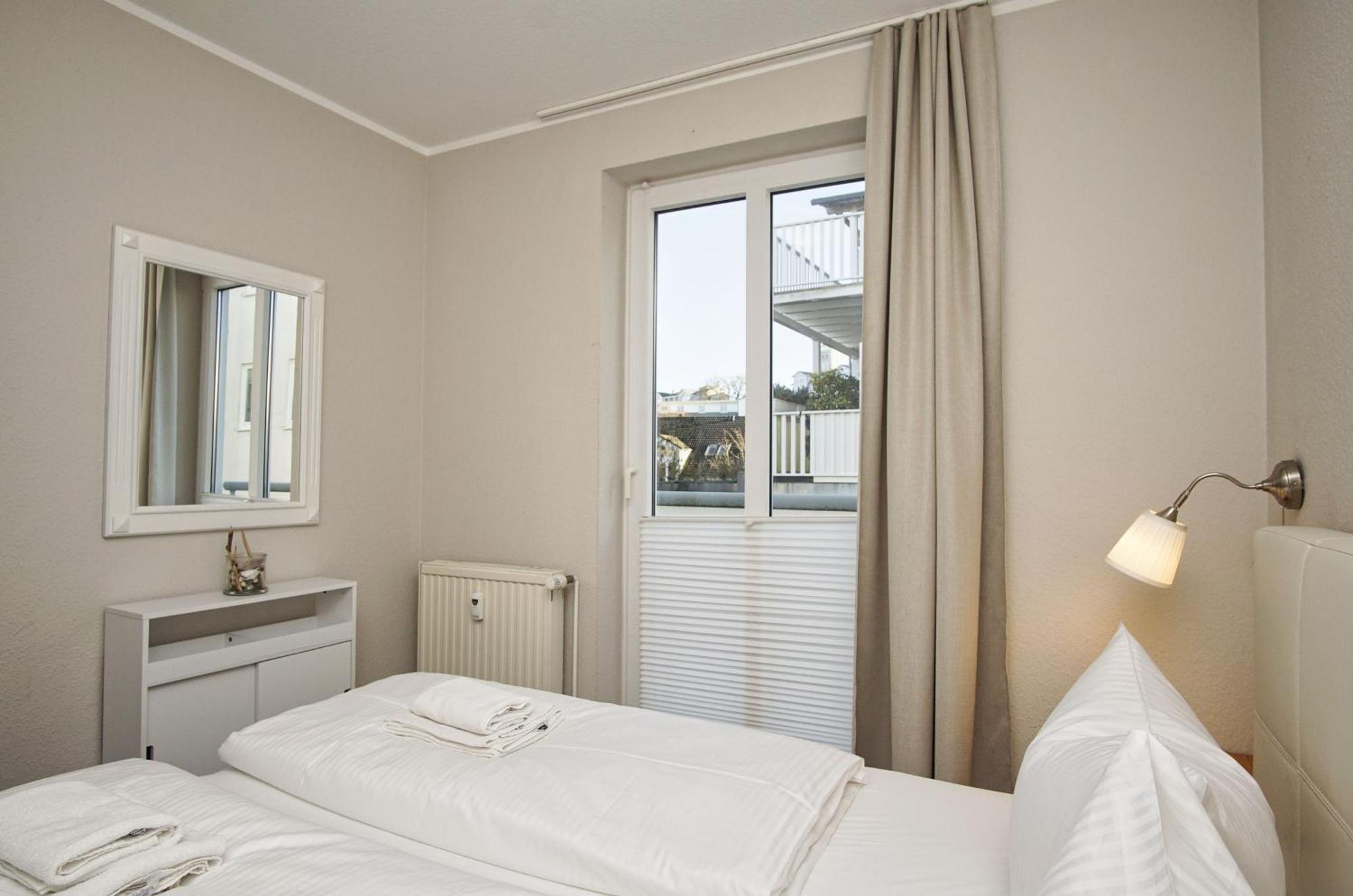 Zentrale Fewo Mit Balkon, Gratis Nutzung Vom Ahoi Erlebnisbad Und Sauna In Sellin - Villa Buskam Fewo 27 غورين المظهر الخارجي الصورة