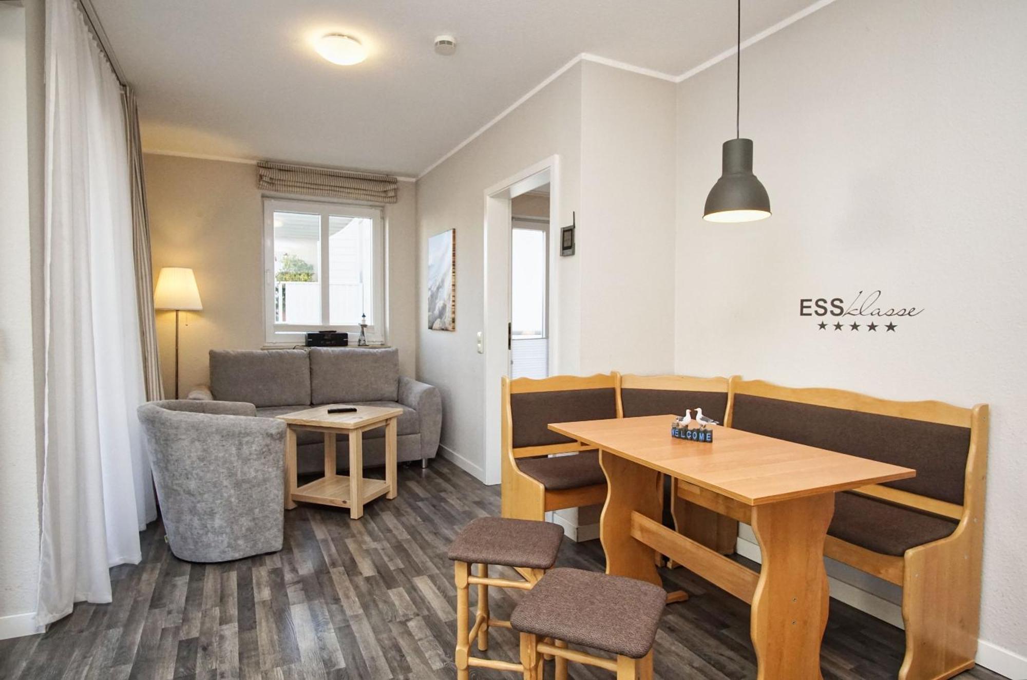 Zentrale Fewo Mit Balkon, Gratis Nutzung Vom Ahoi Erlebnisbad Und Sauna In Sellin - Villa Buskam Fewo 27 غورين المظهر الخارجي الصورة