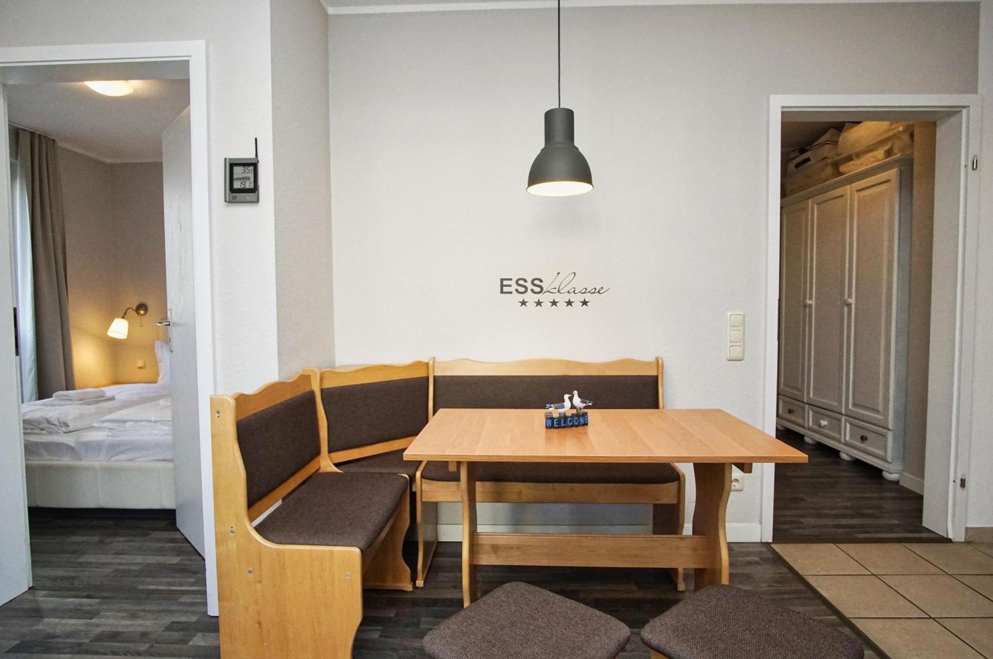 Zentrale Fewo Mit Balkon, Gratis Nutzung Vom Ahoi Erlebnisbad Und Sauna In Sellin - Villa Buskam Fewo 27 غورين المظهر الخارجي الصورة