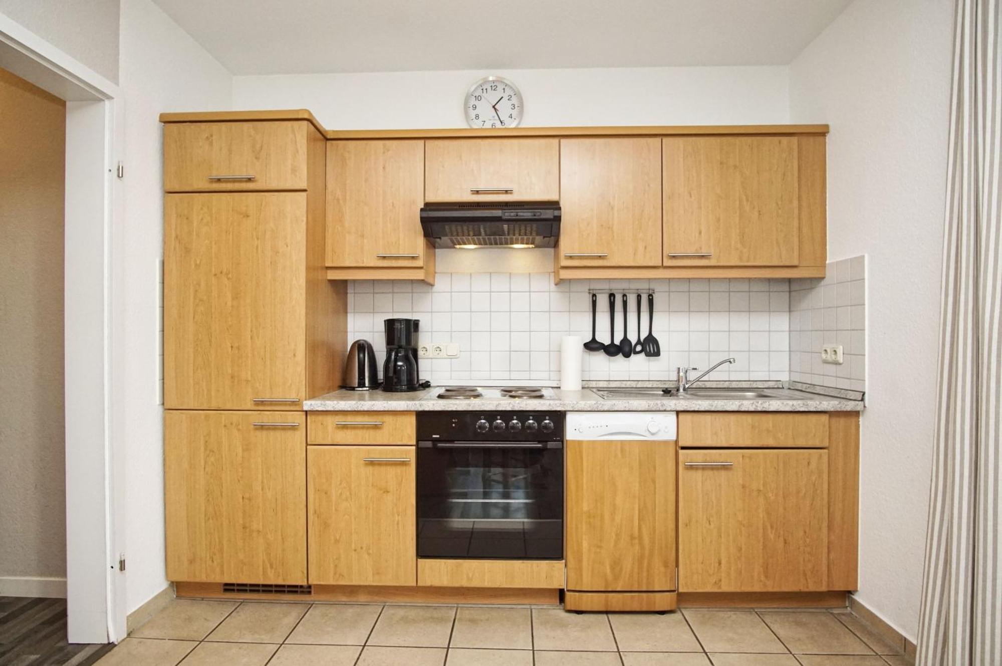 Zentrale Fewo Mit Balkon, Gratis Nutzung Vom Ahoi Erlebnisbad Und Sauna In Sellin - Villa Buskam Fewo 27 غورين المظهر الخارجي الصورة