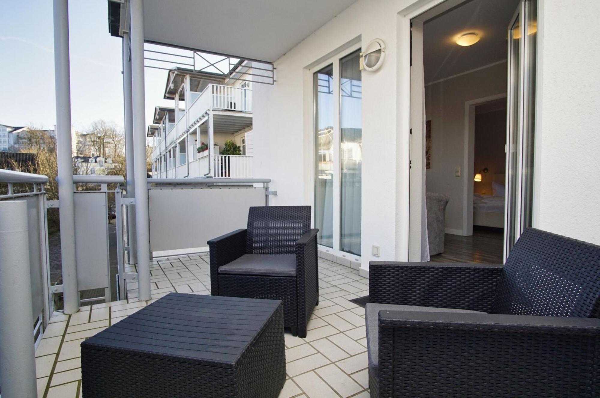 Zentrale Fewo Mit Balkon, Gratis Nutzung Vom Ahoi Erlebnisbad Und Sauna In Sellin - Villa Buskam Fewo 27 غورين المظهر الخارجي الصورة